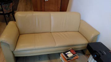 Bank geel Liva - GRATIS