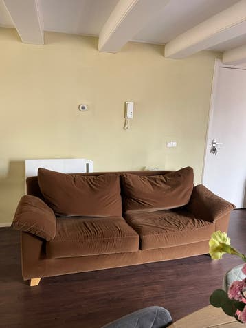 Comfortabele bruine bank - Gebruikt, kan nog een ronde mee