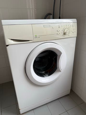 Ignis Wasmachine - Werkt perfect met kleine fix