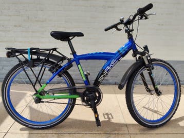 Gratis blauwe Batavus Snake fiets maat 24