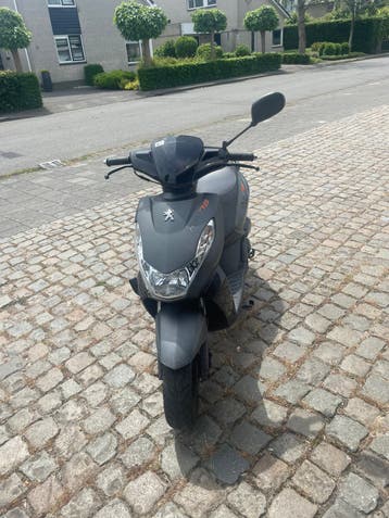 Gratis Peugeot kisbee rs scooter kapot