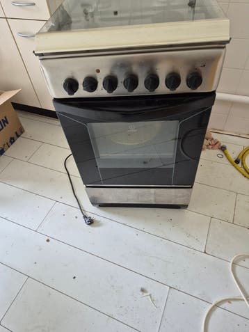 Gratis gasfornuis Indesit met elektrische oven