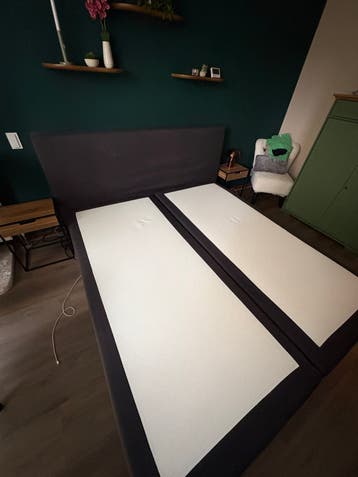 GRATIS Karlsson Boxspring 180x200 hoofdbord EXCL matrassen