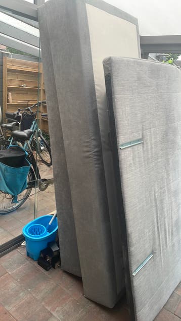 Ondebed boxspring met hoofd en voetbord