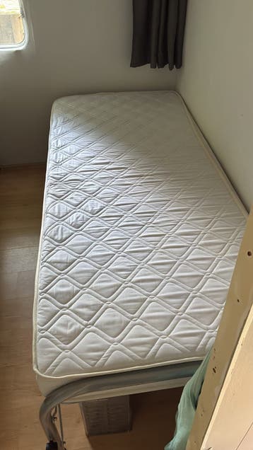 Gratis Matras 90 x 200