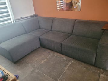MOET ZSM WEG! Gratis ruime hoekbank
