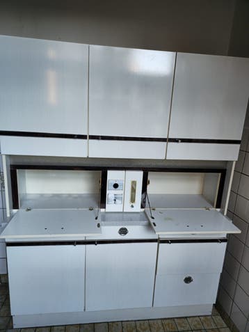 Vintage Keukenblok - Wit met Donkere Details
