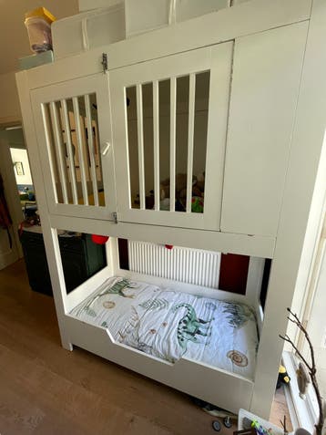 Gratis Uniek kinderstapelbed incl matrassen