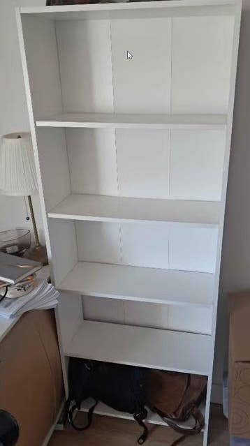 Gratis witte boekenkasten