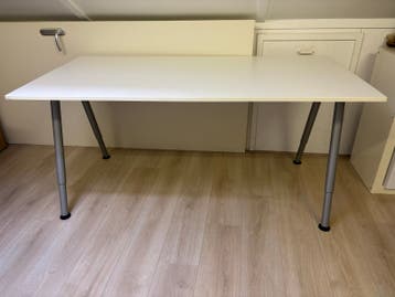 In hoogte verstelbaar bureau 160x70cm - ideaal voor thuiswer