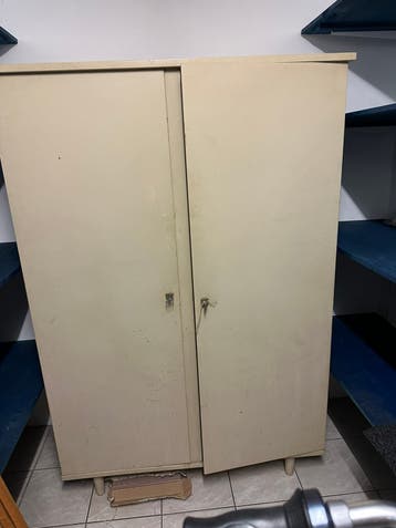 Gratis: Vintage  jaren 50 kast met hangruimte en planken