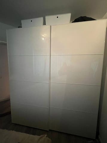 Smalle PAX kledingkast schuifdeur