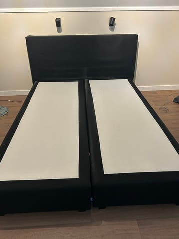 Gratis tweepersoons zwarte boxspring