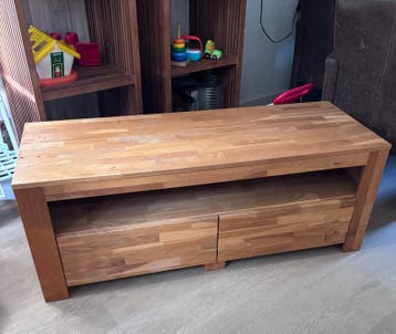 GRATIS - Eikenhouten dressoir met 2 bijzettafels