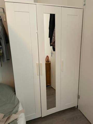Gratis IKEA Brimnes kledingkast met spiegel