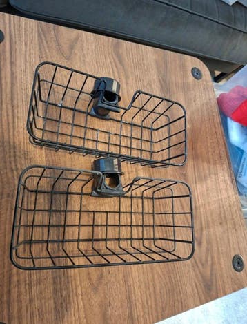 Mooie badkamer rekjes voor aan de douchestang