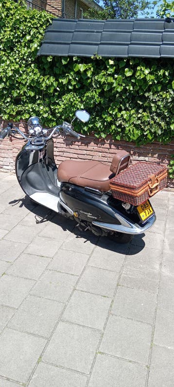 Gezocht retro scooter opknapper gratis.