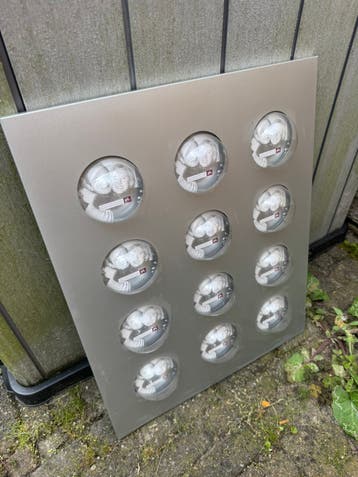 Gratis- Fotolijstje met meerdere ronde openingen