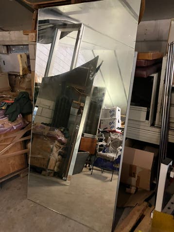 Spiegel 200x100x0,5 gratis op te halen in Bakel