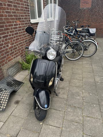 AGM Scooter 2014 – Voor onderdelen of opknapper