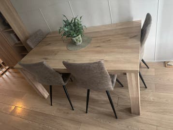 Gratis eikenlook tafel met verlenging (160x100-200cm)