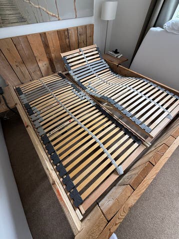 2x Elektrisch verstelbare lattenbodem 90x210 cm met pootjes
