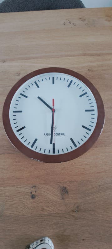 Radio Controlled Wandklok - Analoog