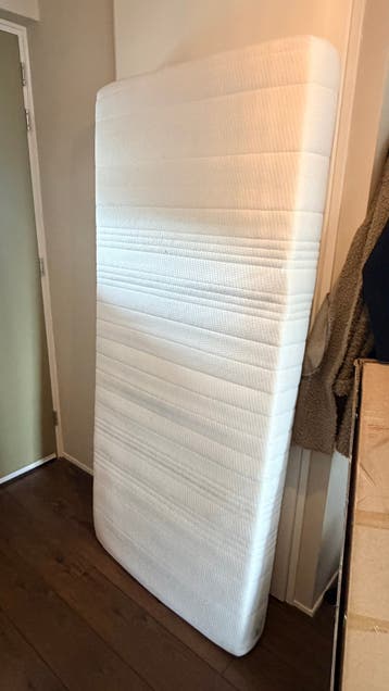 Gratis afhalen matras 90x200