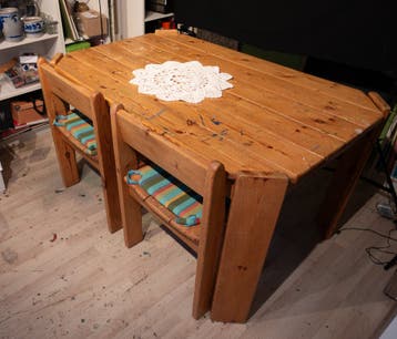 Compacte grenen eethoek