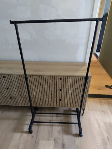 GRATIS: kledingrek