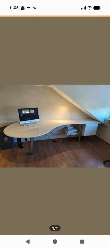 Modern hoekbureau met lades en opbergruimte