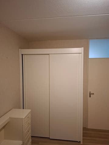 GRATIS kledingkast wit