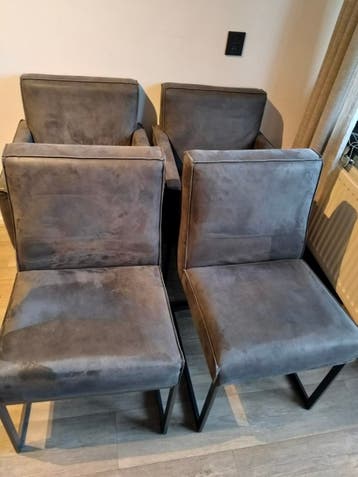 Antraciet kleurige eetkamer stoelen€50 per stuk