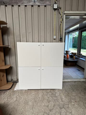 Wandkast 120x40x130 cm