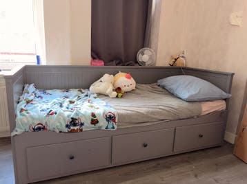 Gratis af te halen: IKEA Hemnes dagbed met 3 opberglades