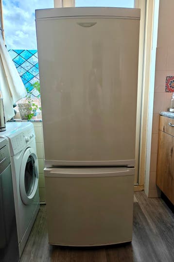 Opknapper Zanussi koel-vries combinatie