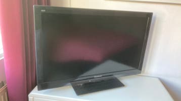 Panasonic TX-L32E3E 32” LCD TV