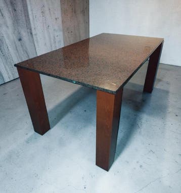 Gratis op te halen,  eettafel