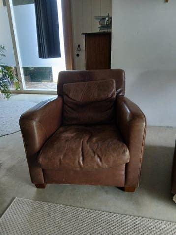 Gratis af te halen 2 lederen fauteuils