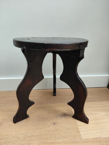 Krukje van hout 25,5 cm hoog
