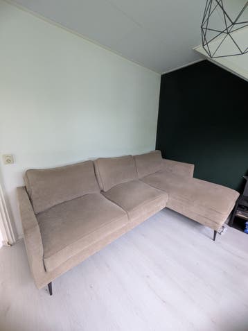 Gratis Hoekbank met ribstof