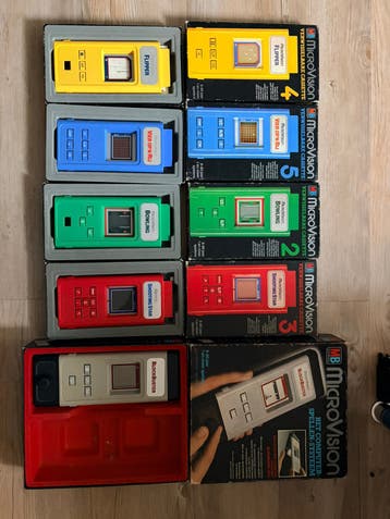 MB MicroVision Console met spellen - Batterijdeksel mist