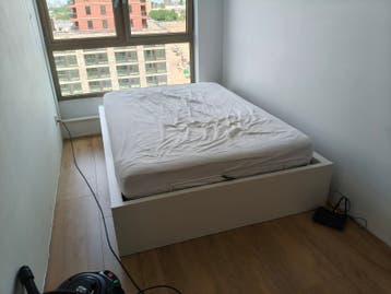 MALM bed 140x200 met opbergruimte (incl. matras)