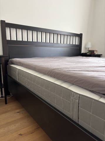 2-persoons bed