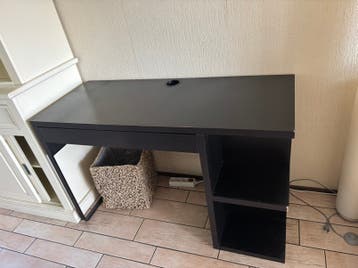 Gratis Ikea bureau met opbergruimte - af te halen Nieuwegein