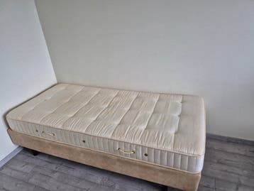 Gratis boxspring
