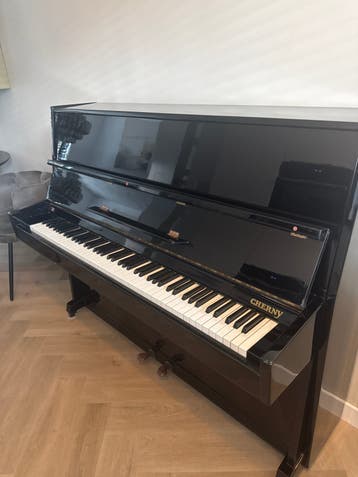 Zwarte Cherny Piano - Hoogglans
