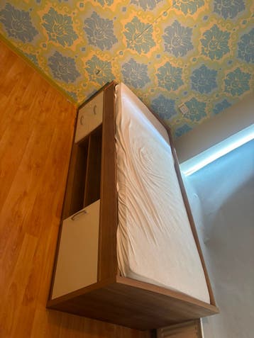 2x gratis bed
