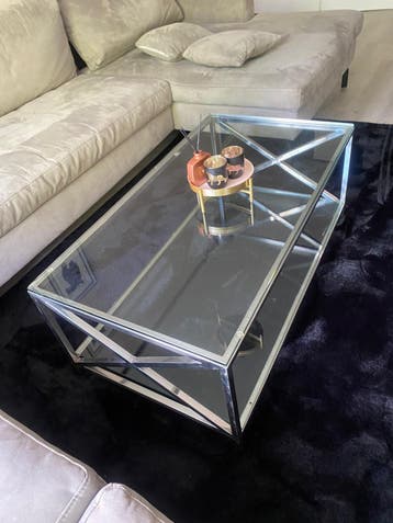 GRATIS OP TE HALEN Salontafel & eetkamer tafel