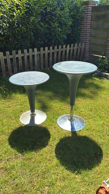 Set van 2 sta-tafels - In hoogte verstelbaar